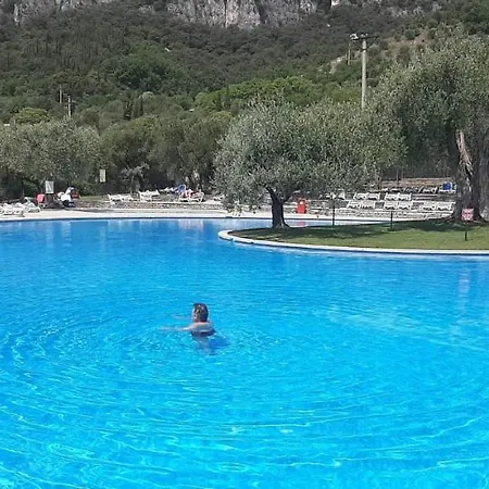 Garda Lake And Swimming Pool Lejlighed