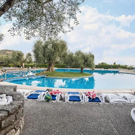 Garda Lake And Swimming Pool Διαμέρισμα Γκάρντα